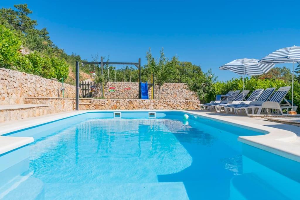 Three-Bedroom Villa With Private Pool Lovreć Eksteriør billede